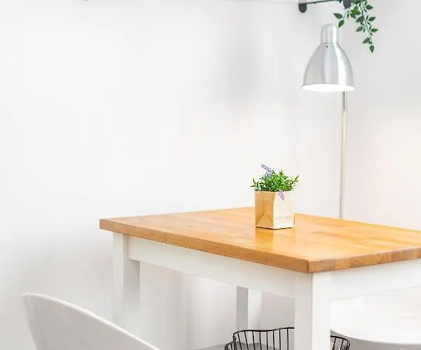 Apartment Elektoralna 19a By Homeprime *